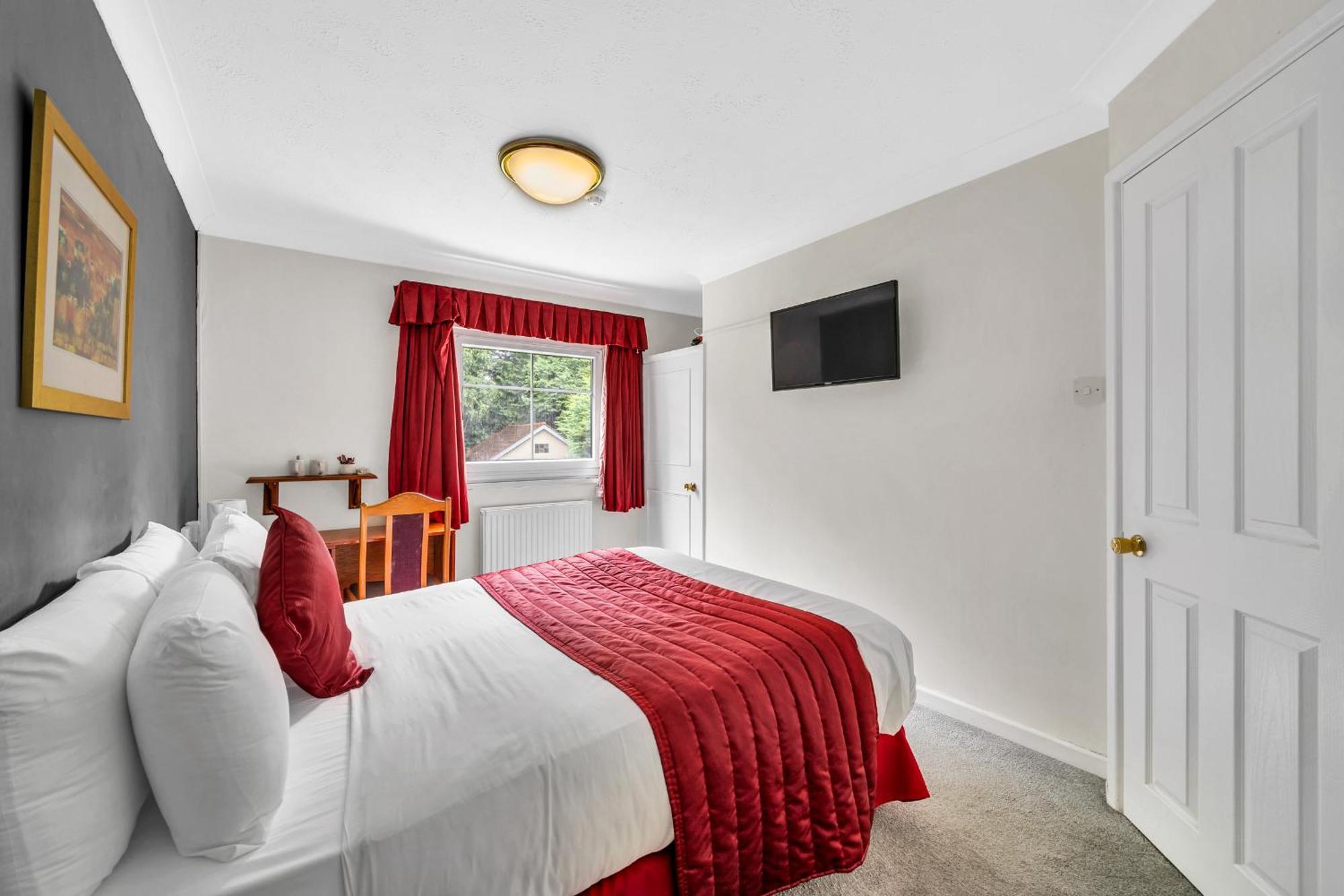Dial House Hotel Crowthorne Extérieur photo