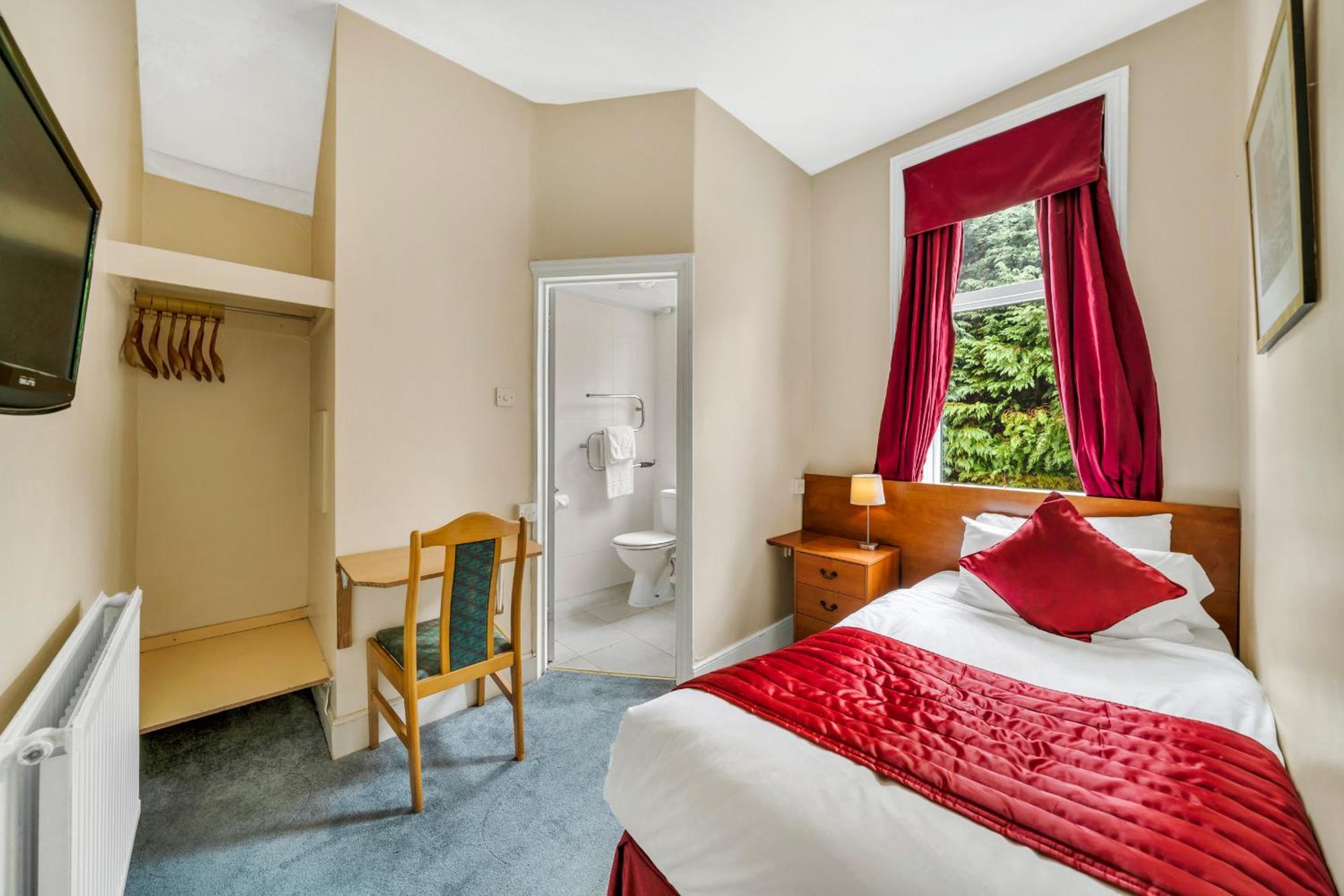 Dial House Hotel Crowthorne Extérieur photo