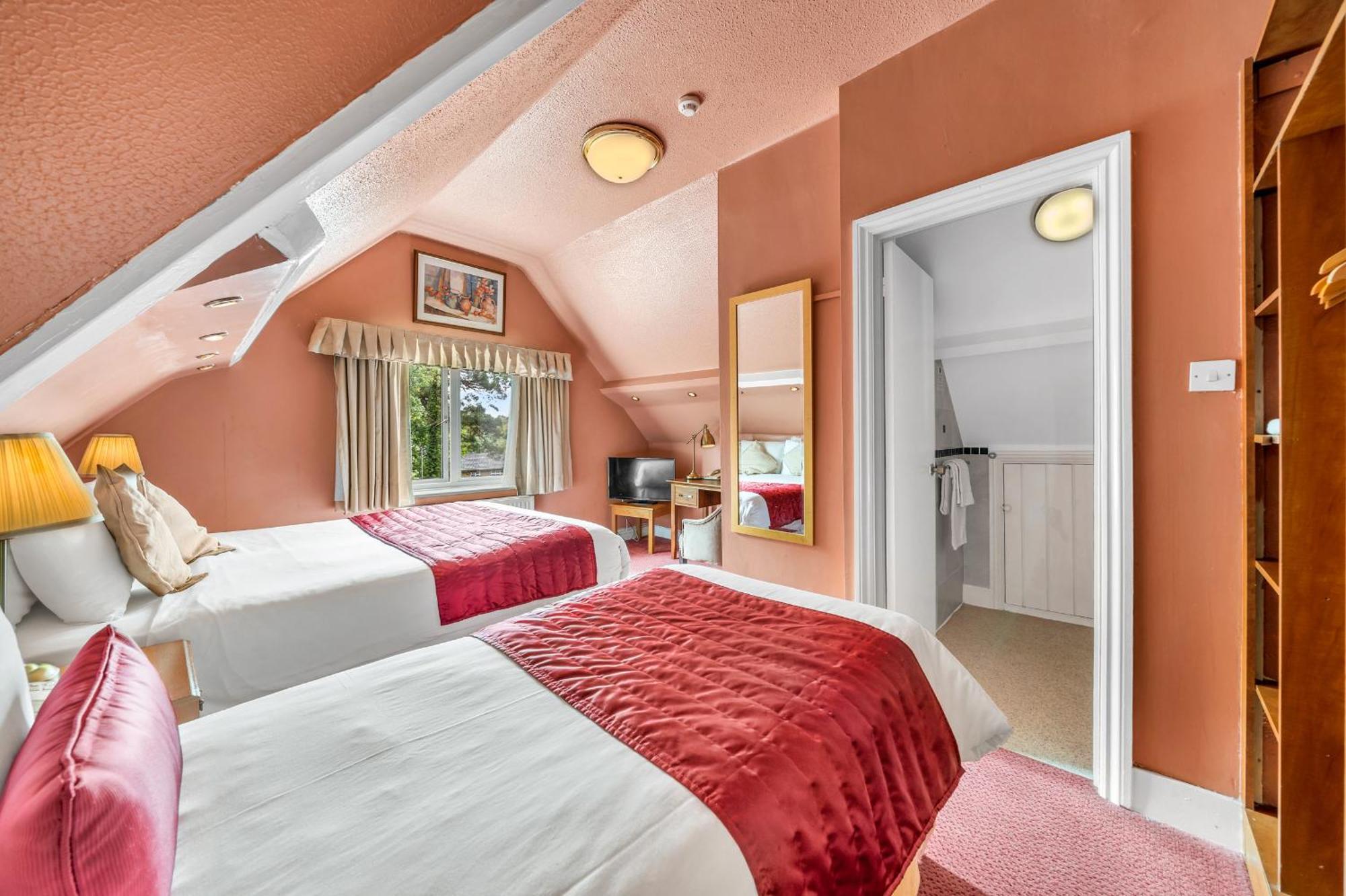 Dial House Hotel Crowthorne Extérieur photo